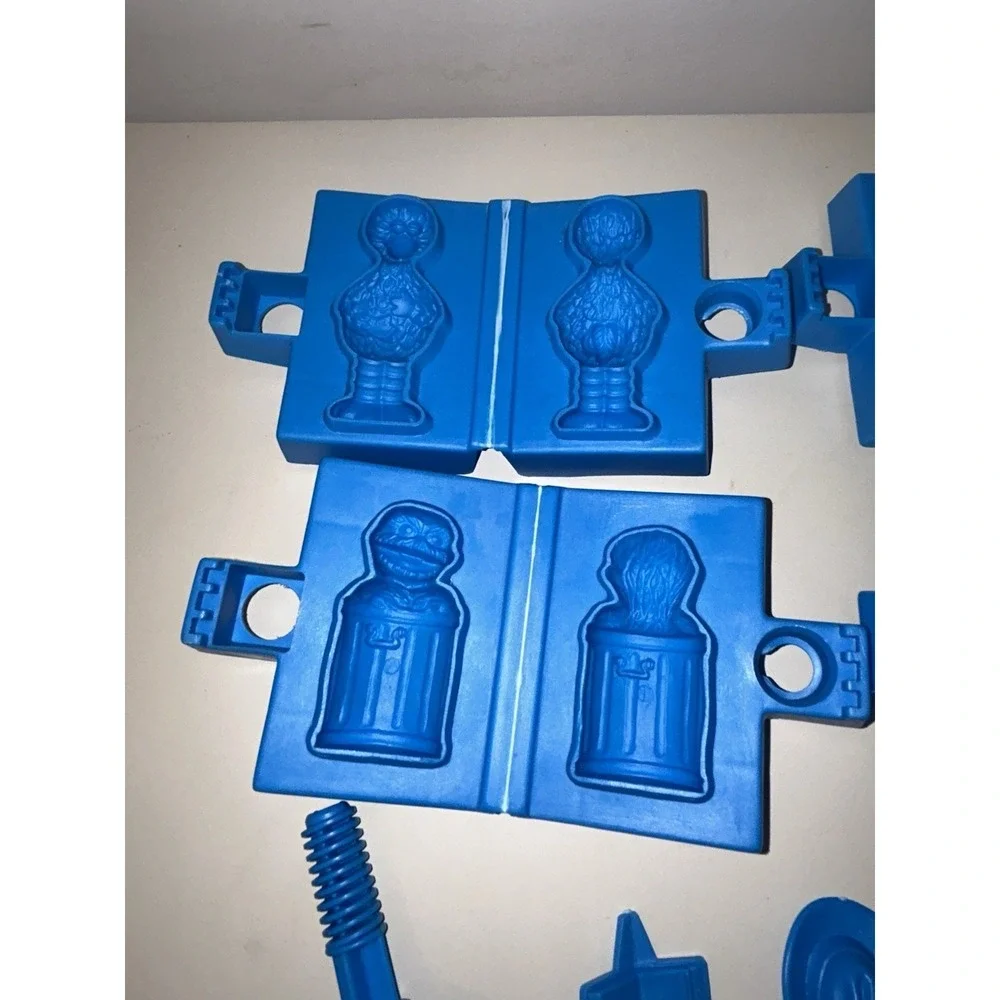 Vintage Sesame Street Color Dough 3-In-1 Activity Set Molds Big Bird